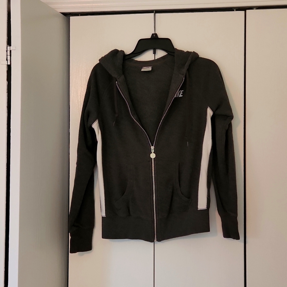 Nike M grey active wear jacket